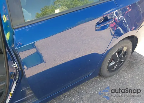 2010 Toyota Prius Ii z USA, uszkodzony, nr VIN JTDKN3DU8A0180337